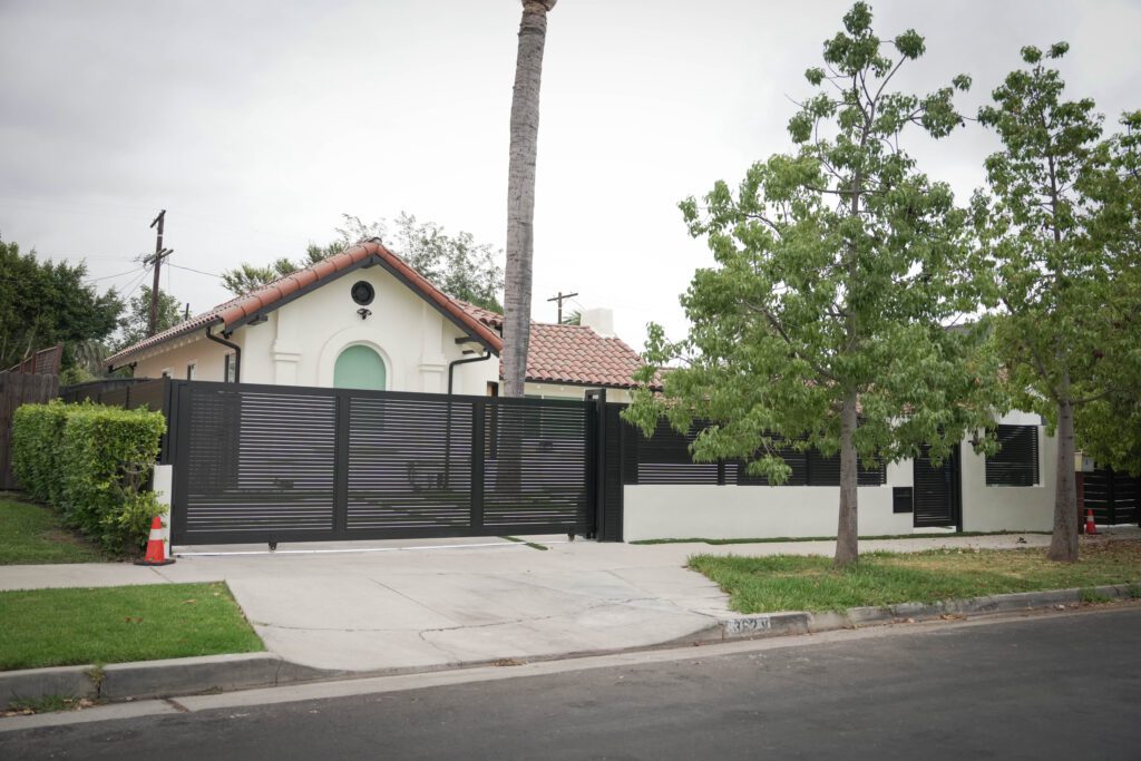 Fence company in Los Angeles - Dsc02887-scaled