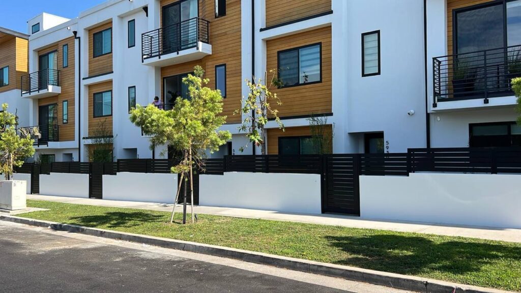 Fence company in Los Angeles - Photo 18 2024-11-16 03-52-46