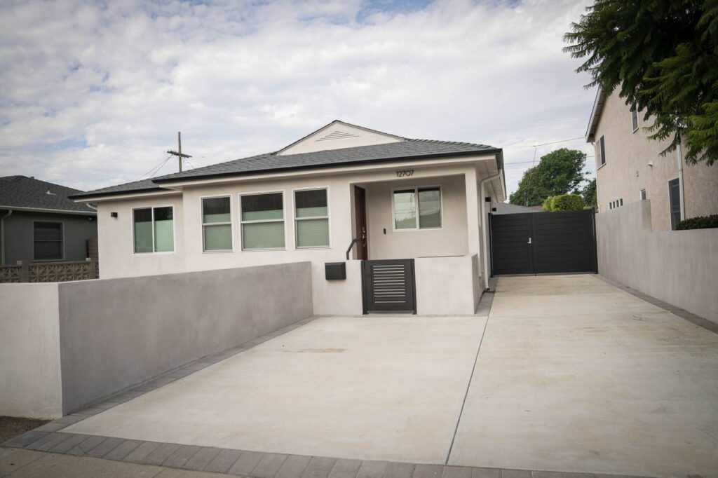 Fence company in Los Angeles - Photo 30 2024-11-16 22-04-30