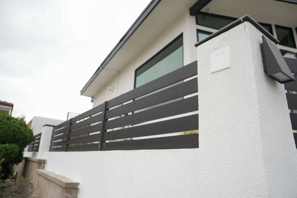 Fence company in Los Angeles - Photo 6 2024-11-16 03-50-52