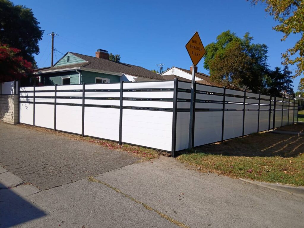 Fence company in Los Angeles - Photo 8 2024-11-16 03-47-32