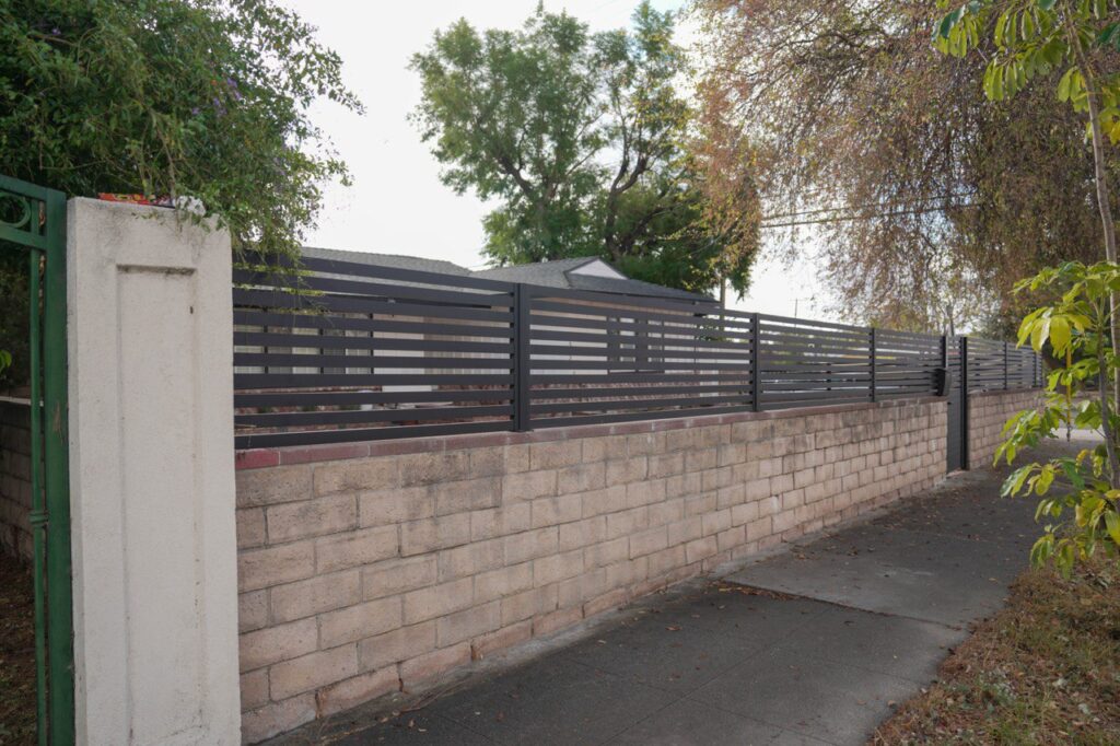 Fence company in Los Angeles - Photo-1-2025-01-21-03-32-48