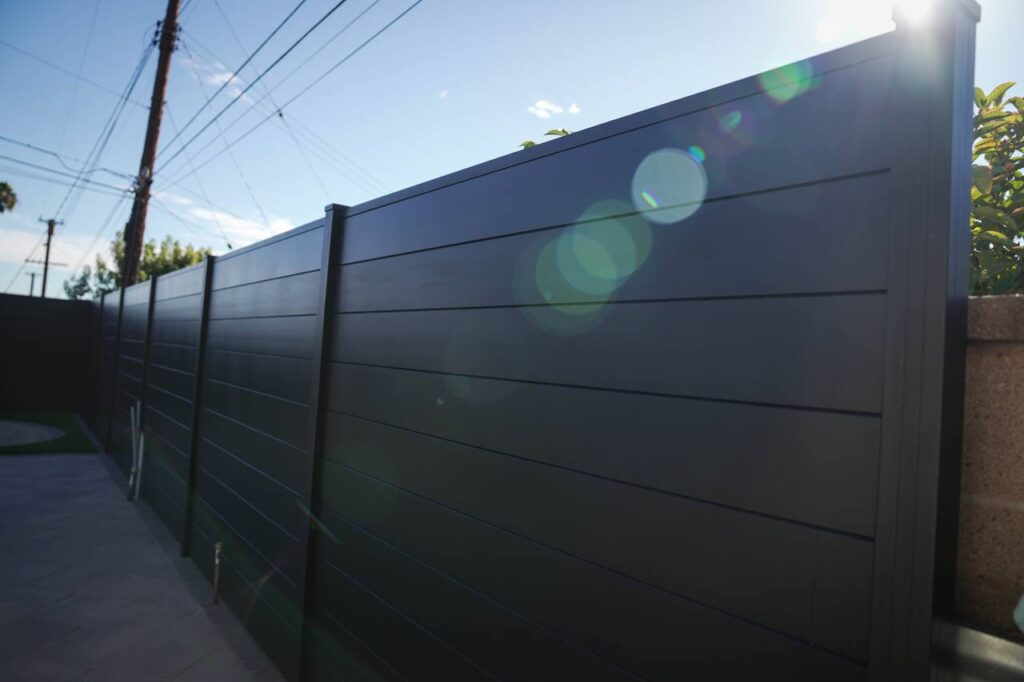 Fence company in Los Angeles - Photo-2025-01-11 20.47.10