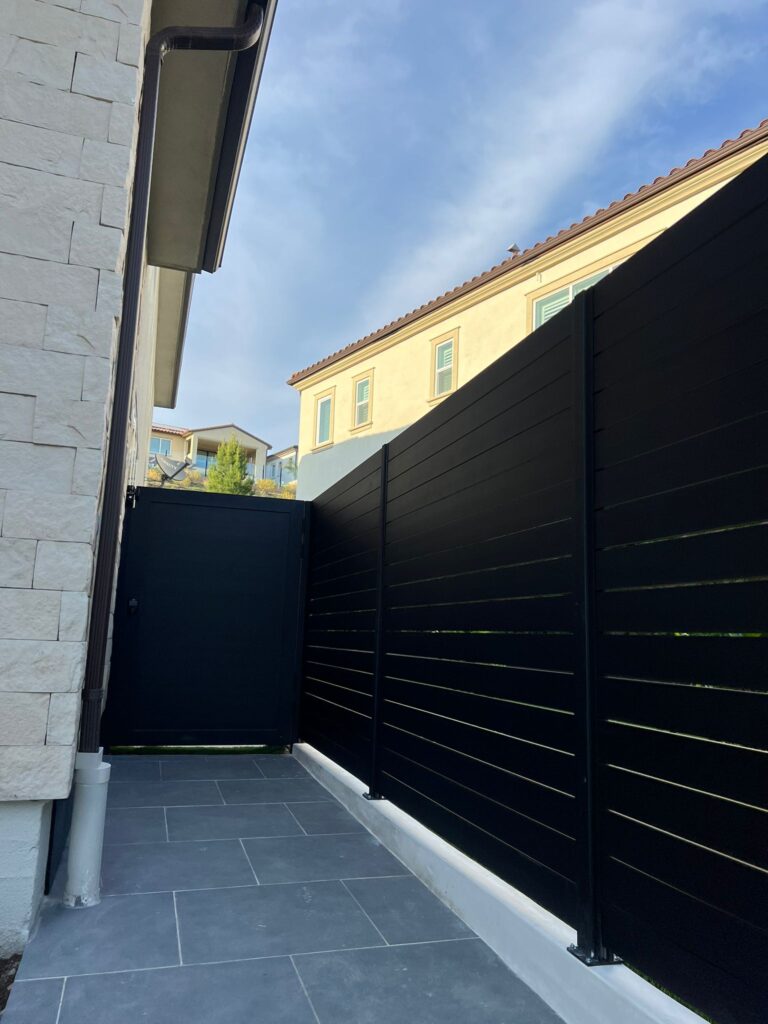 Fence company in Los Angeles - 41ec09b4