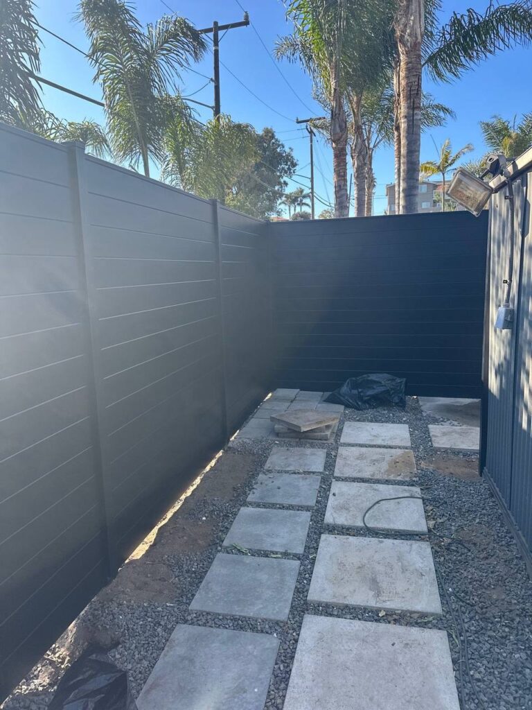 Fence company in Los Angeles - Photo-1-2025-01-27-06-45-07