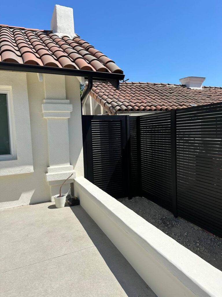 Fence company in Los Angeles - Img-20250214-wa0023 (4)