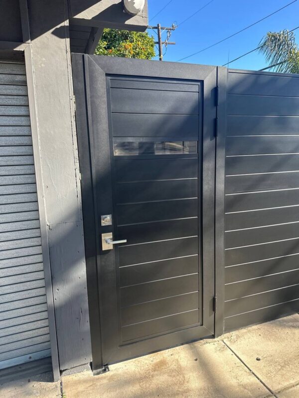 Fence company in Los Angeles - Photo-7-2025-03-17-06-38-23
