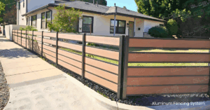 Fence company in Los Angeles - Cedar fene