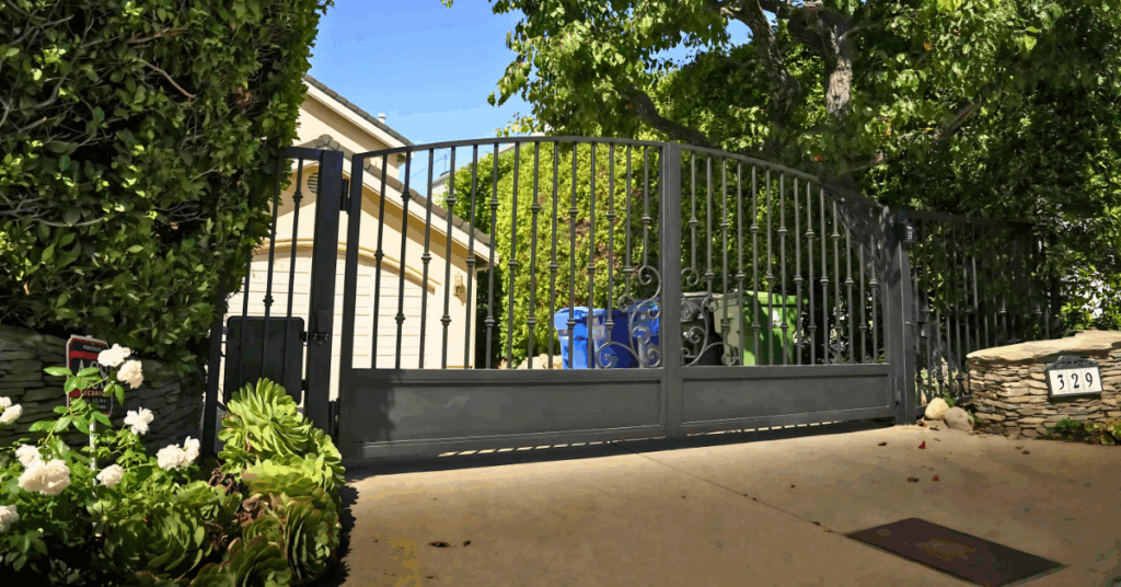 Fence company in Los Angeles - Custom metal gate