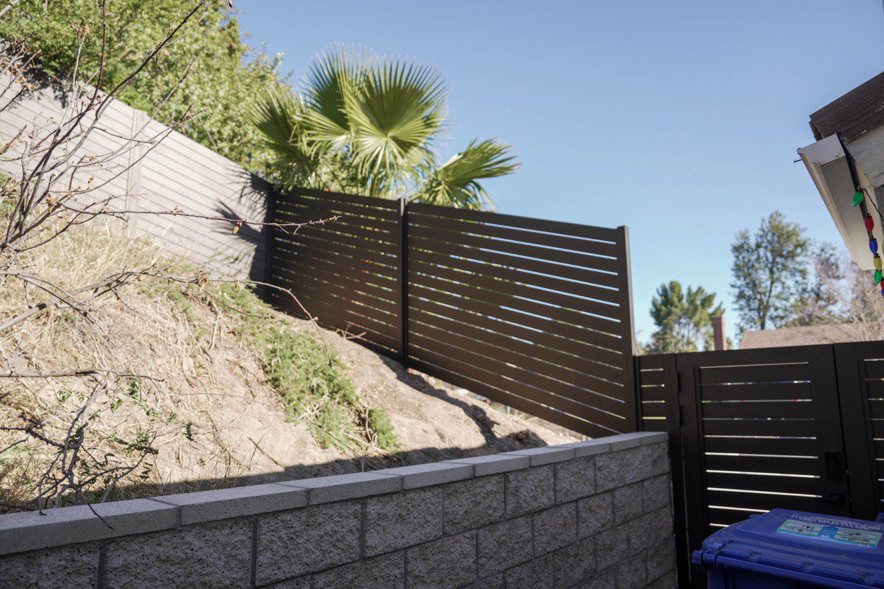 Fence company in Los Angeles - 13e77e51-c94b-4e83-bcbb-5e53de41e802