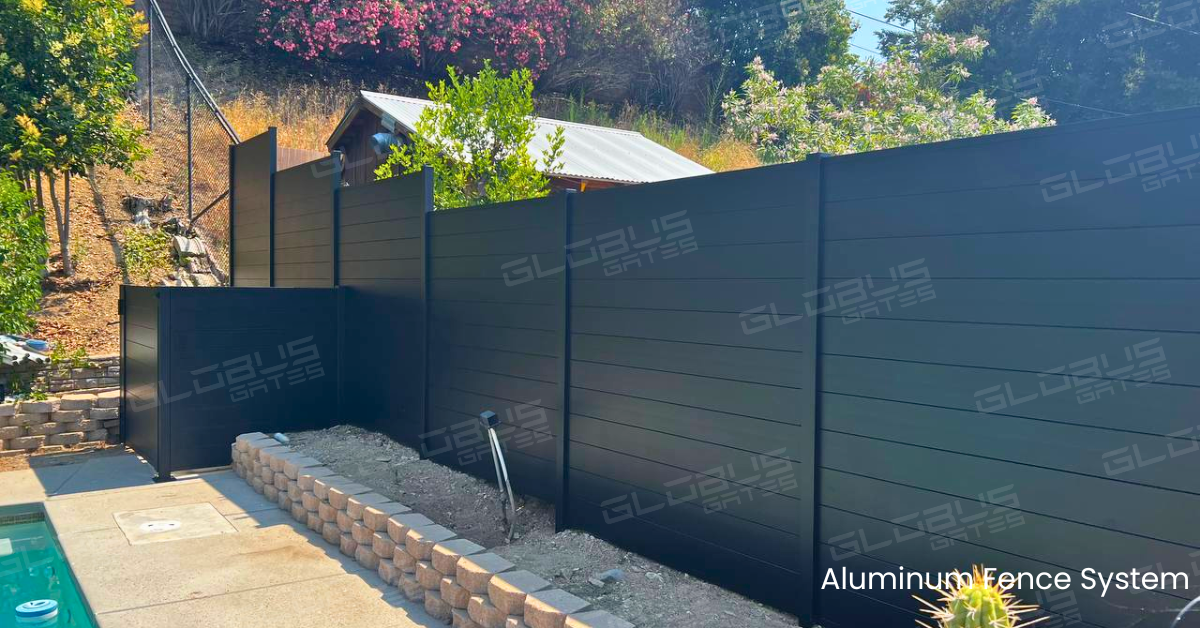 Different budget levels for aluminum fences in Lake Forest
