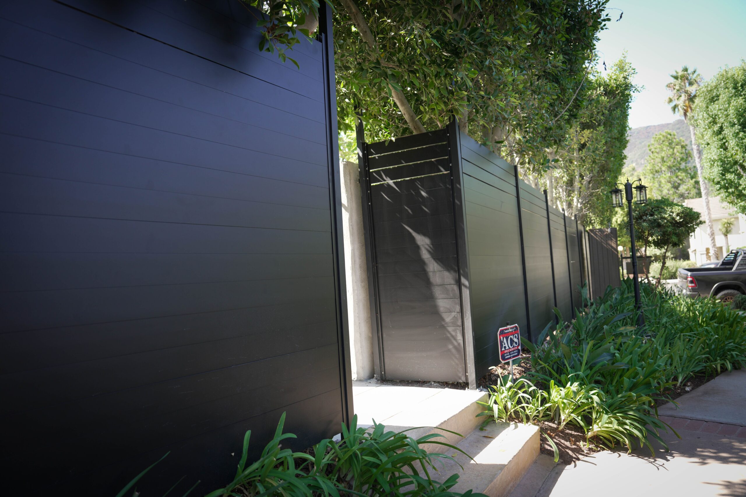 Fence company in Los Angeles - O-efa-9c-scaled