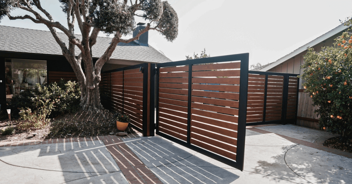 Modern Gate & Fence Designs for Estates in Silver Creek Valley