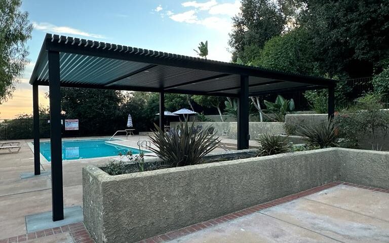 Orientation, sun path, and privacy in Palo Alto backyards