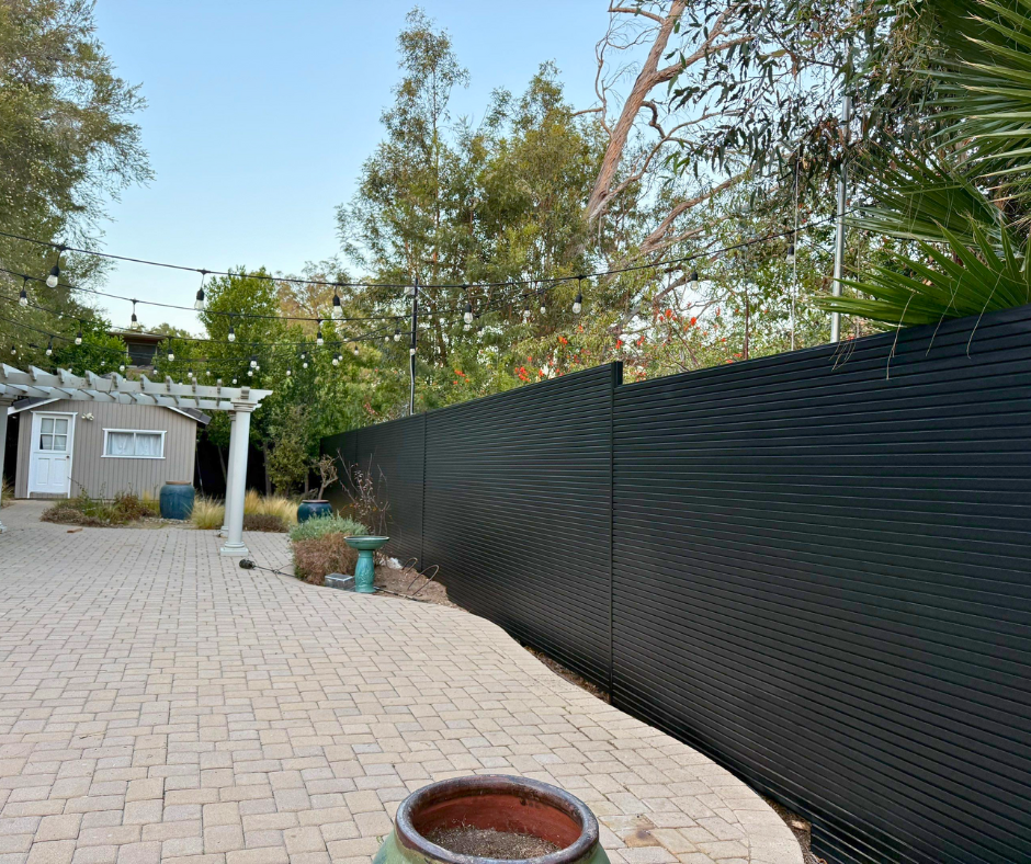 Commercial aluminum cladding facade installed with click system for exterior wall finish