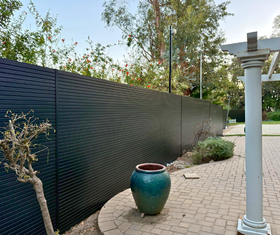 Snap-in aluminum cladding panel installation process showing click system assembly