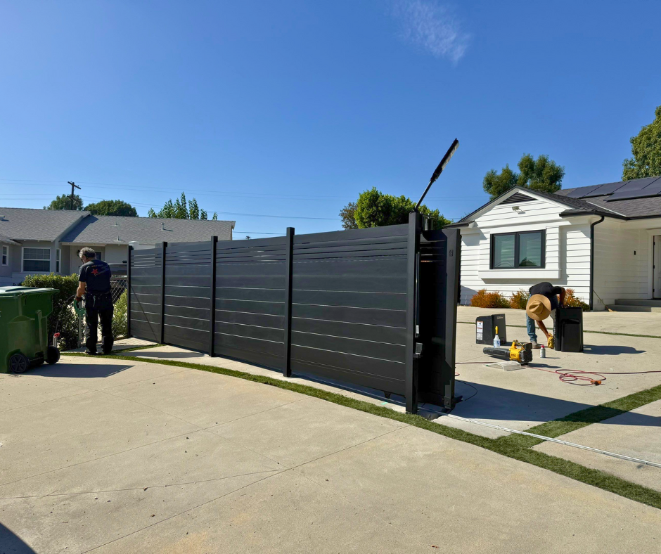 Profile 50-60 aluminum tongue and groove fence panel for long-lasting outdoor use