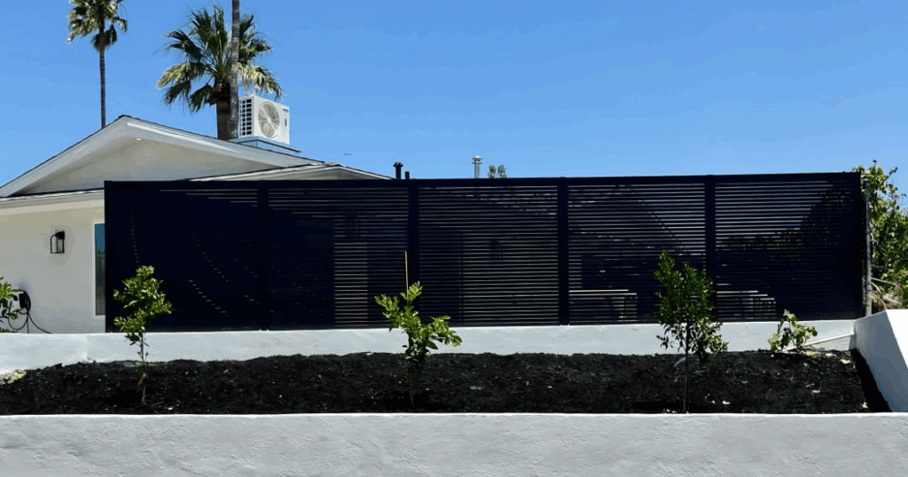 Fence company in Los Angeles - 4