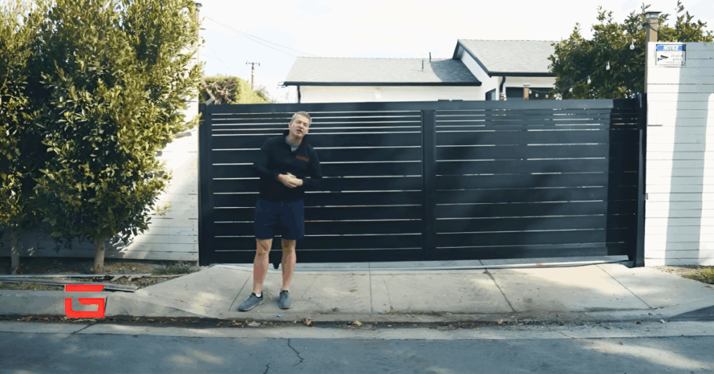 Fence company in Los Angeles - Aluminum gate (3)
