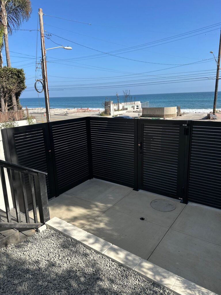 Fence company in Los Angeles - 29194603-b041-4ea1-abbf-cfc87144ac60