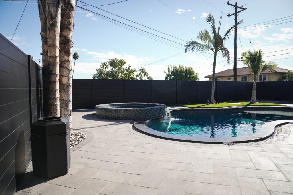 Choosing the Right Aluminum Pool Fence