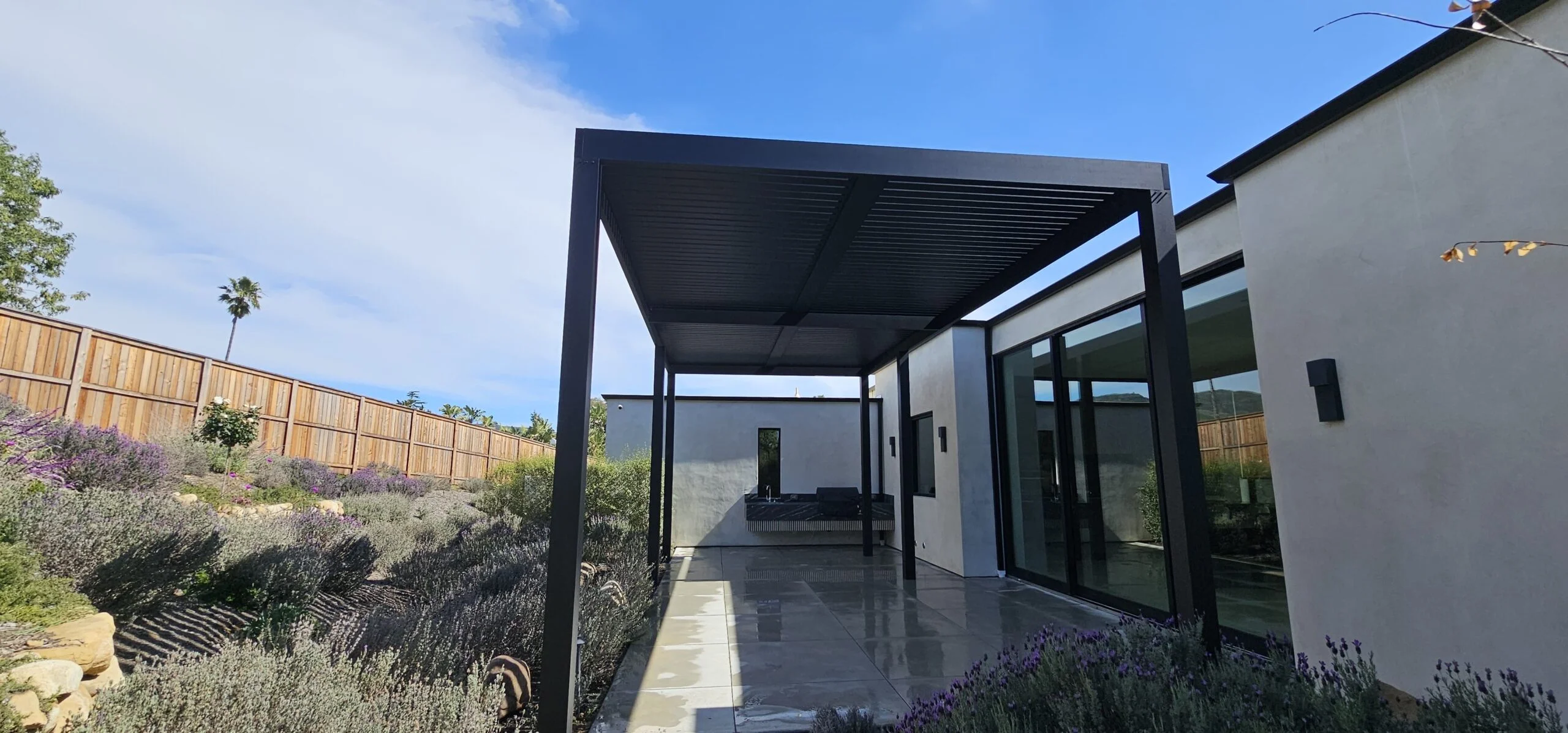 Slat pergola