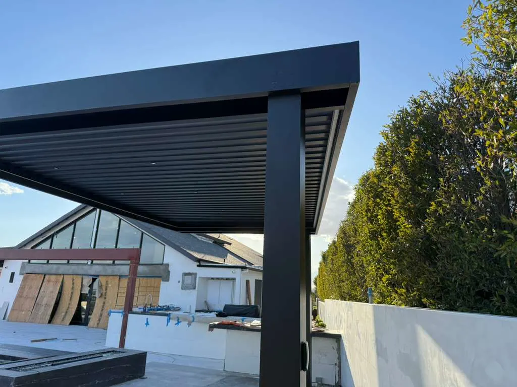 Slat pergola