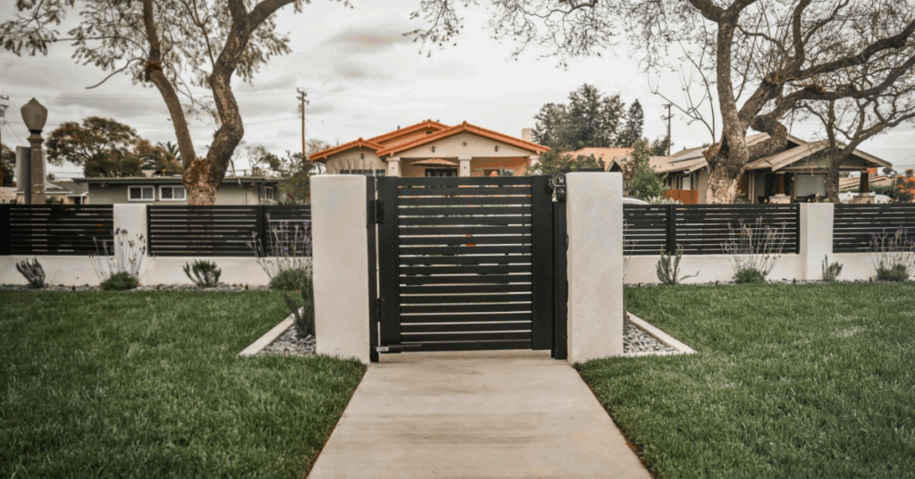 How to Choose the Right Zone 0 Fence and Gate Replacement