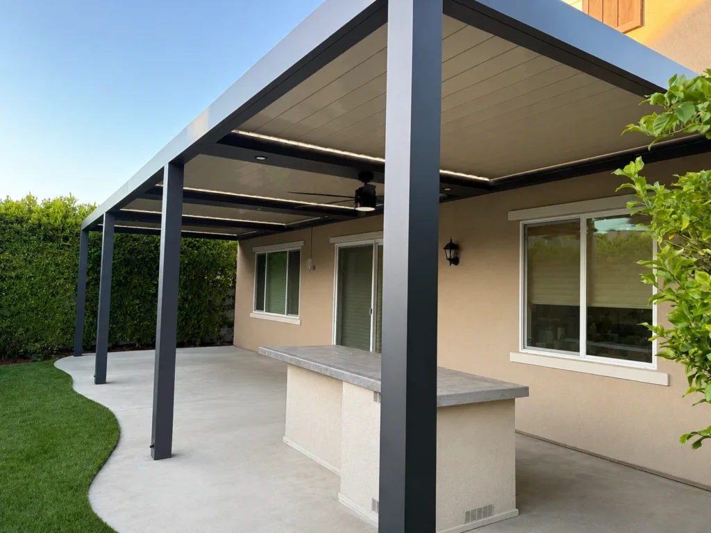 Globus Gates - Louver patio (2)