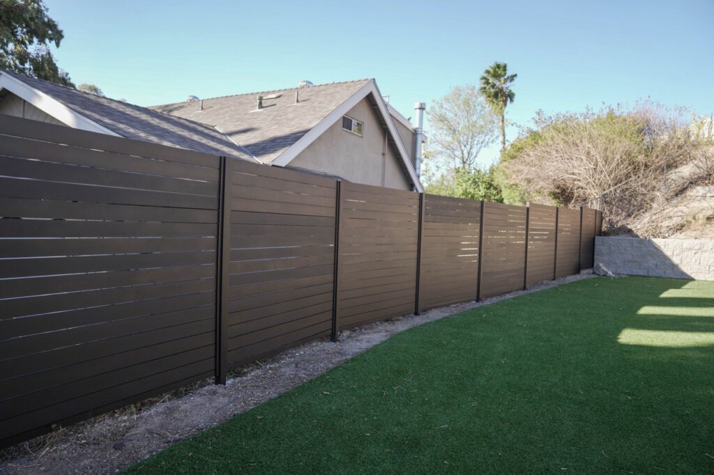 Globus Gates - Adb73861-63b6-4f37-9e8c-36d465a2d21f